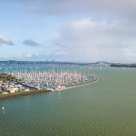 Ocean Breeze Hotel Auckland Bagian luar foto