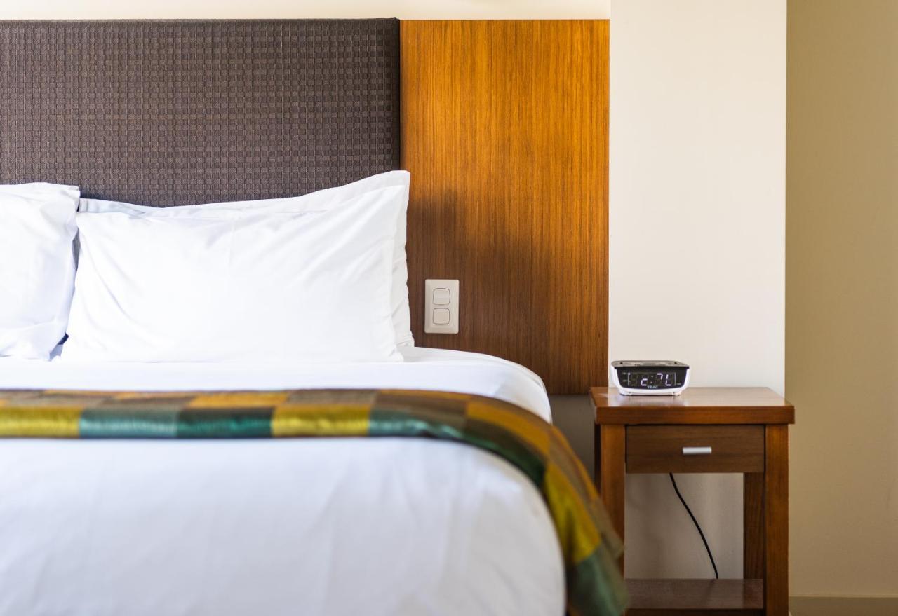 Ocean Breeze Hotel Auckland Bagian luar foto